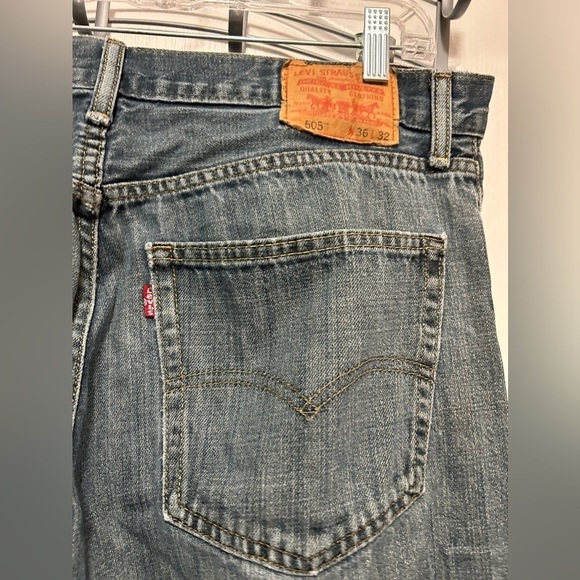 Levis 505 Mens Jeans Size 36 Mid Rise Regular Fit Straight Leg Denim Inseam 32" - Picture 4 of 13